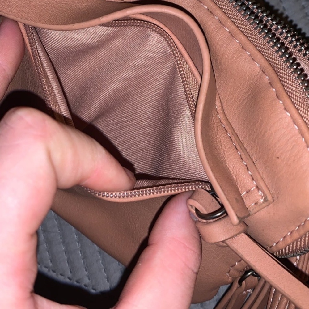 Universal Thread wallet - Picture 7 of 7